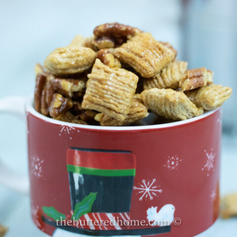 Christmas Crunch Snack Mix