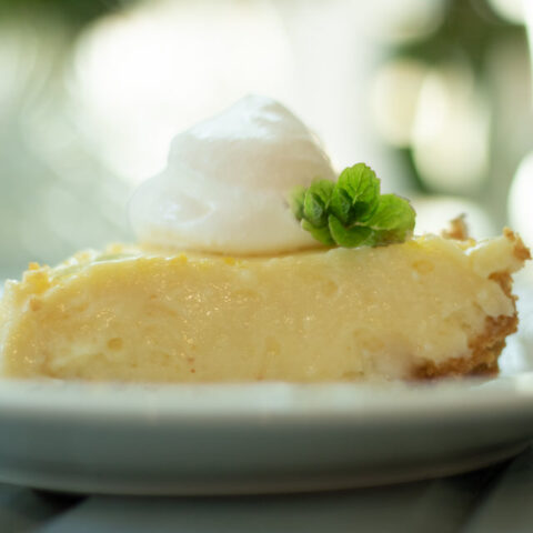 Creamy Lemon Icebox Pie