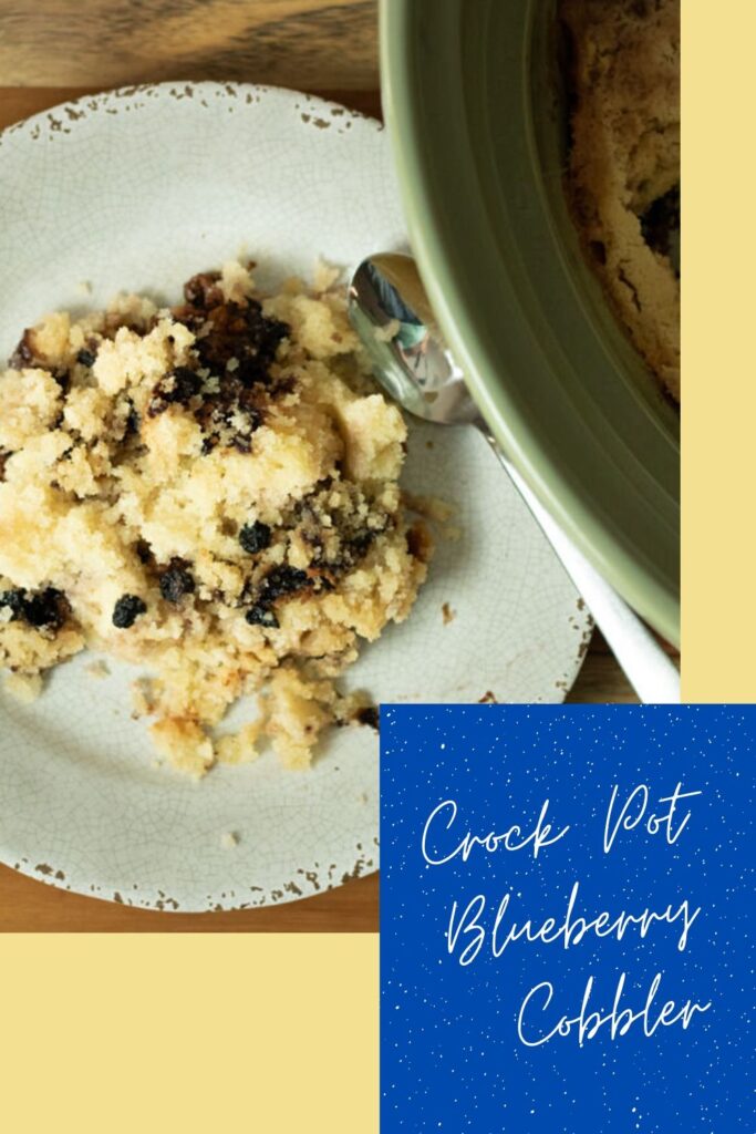 Crockpot blueberry cobbler pin