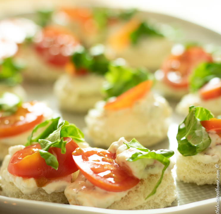 a grey checkered plate of BLT bites