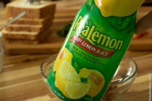 lemon juice for the spread