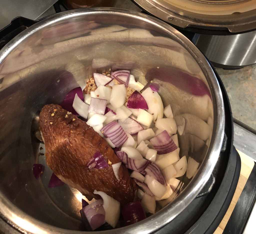 smoked turkey leg and onions in instant pot