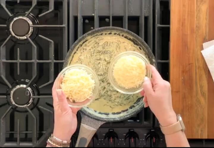 Low Carb Easy Creamed Spinach Recipe - The Buttered Home