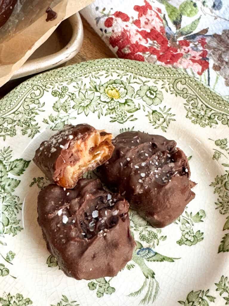 Easy Medjool Date Candy Bars - The Buttered Home